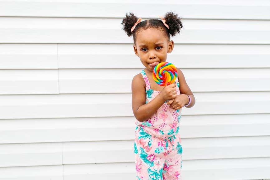 2745 Baby Names That Start With L (with Meanings and Popularity)