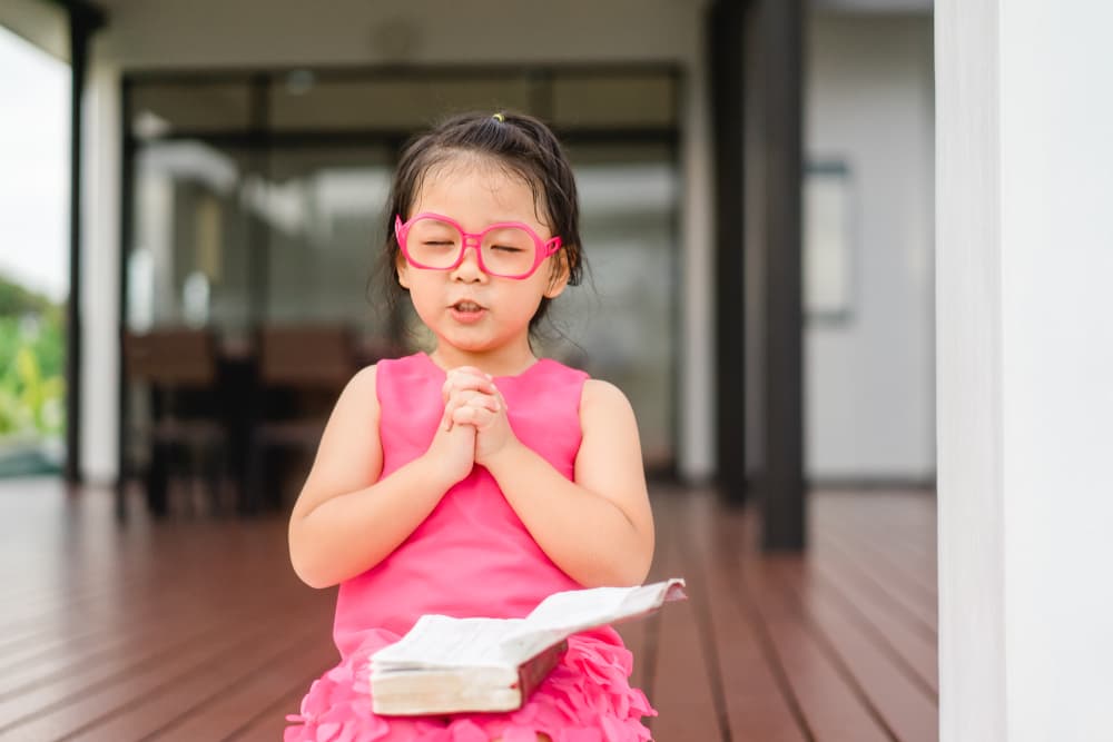 390+ Biblical Names (with Meanings and Popularity)